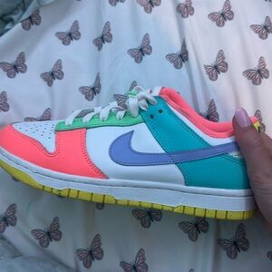 nike dunks worn once